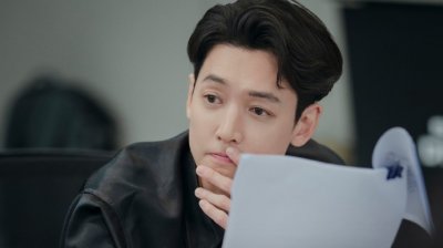 正义感再续！鬼魂&ldquo;劳务师郑敬淏&rdquo;新剧《Pro Bono》变身无偿辩护公益律师