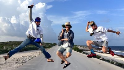 《豆豆笑笑》第九期即将上线！都暻秀&times;金宇彬&times;李光洙回国召开&ldquo;墨西哥成果报告会&rdquo;引爆笑点_全集观看_在线观看_立即观看